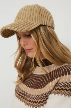 Wyeth Taupe Finley Baseball Cap -Urban Motion 4P9UNJyh1eP2FVX1BJ7ypPElyTUxb0JU 1