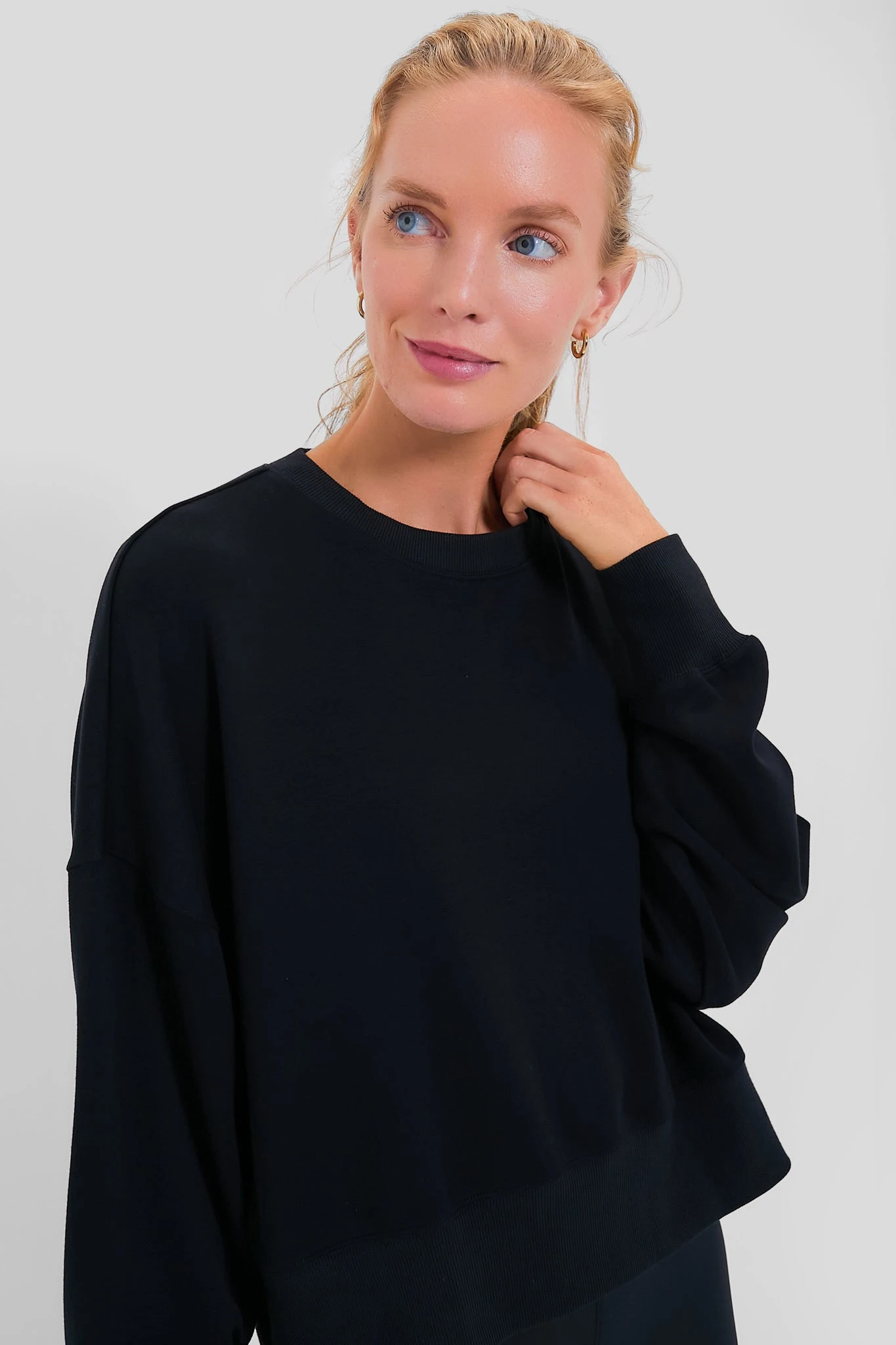 Black Cropped Oliver Pullover 3 Black Cropped Oliver Pullover