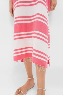 Ayelu Fragaria Gasira V-Neck Caftan -Urban Motion ACLgrXs30kyb0KGg4H65qutd2mzKoMQ6 1