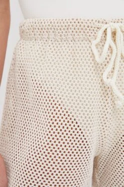 Tan Sally Crochet Short -Urban Motion Cl8xH8vGr8udlygO7Fhui5IyqVGJgIgR 1