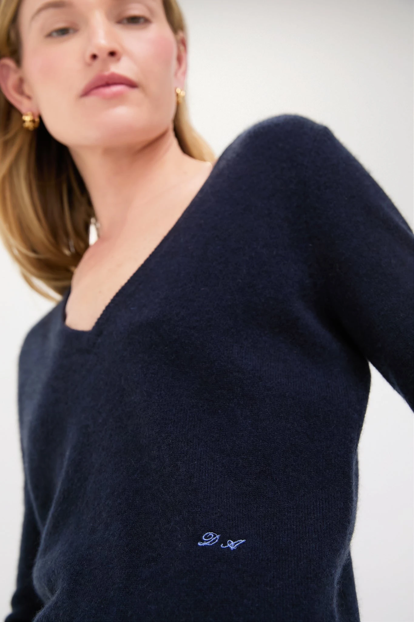 Navy Cashmere V-Neck Sweater 8 Navy Cashmere V-Neck Sweater - Image 6
