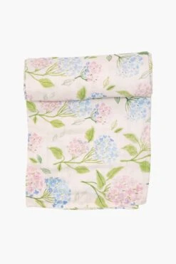 Colorful Hydrangeas Swaddle -Urban Motion ExSUL13KTOoBtk6IKjSfCxRG1Sn7PjeI 1