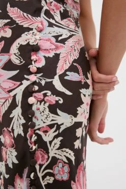 Adele Terra Floral Silk Dress 12 Adele Terra Floral Silk Dress -Urban Motion G1TMCUGPvctj9KjrutJL69NqGG9EsnJQ 1