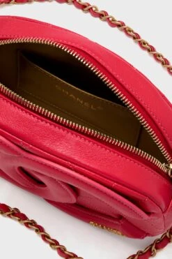 CHANEL Pink CC Camera Case -Urban Motion IB9n5glmfloiVdTxSQxP85vKLCNm1chJ 1