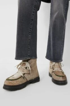 Gin Tonic Shearling Lined Incredible Pony Boots 9 Gin Tonic Shearling Lined Incredible Pony Boots -Urban Motion KBCvWmjgVUQ4n5PA9dbNDeqBoVbZUpp5 1