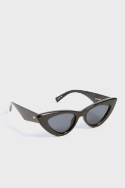 Le Specs Black Hypnosis Sunglasses 8 Le Specs Black Hypnosis Sunglasses -Urban Motion L8hGJ08nJ23vIJp7n93RBBkpo7pGGdqb 1