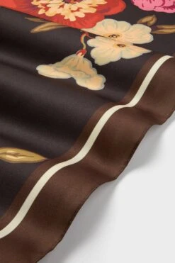 Baroque Floral Large Scarf -Urban Motion LwdJ0Iiq7HkWT8vmmcHHnMLBpYa89Lrv 1