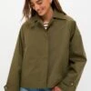 Olive Drew Short Trench Coat 2 Olive Drew Short Trench Coat -Urban Motion MO21nDQ71SQgLIJ8aN6o7IUiJxMWLNYg 1