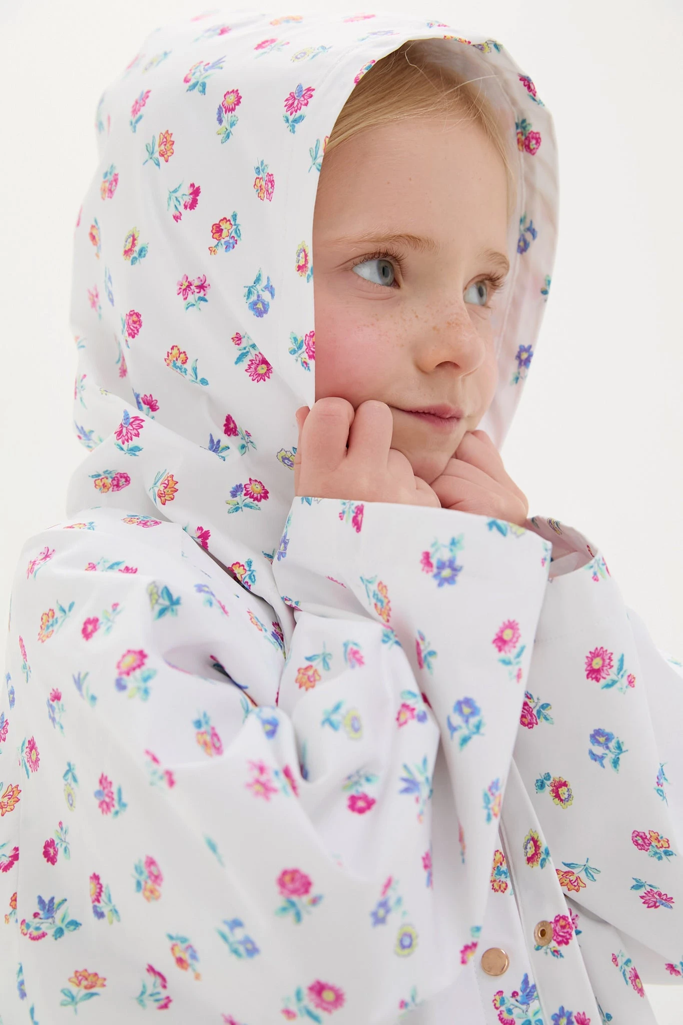 Louise Misha White Felicita Flowers Felvet Raincoat 7 Louise Misha White Felicita Flowers Felvet Raincoat - Image 5