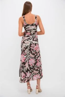 Adele Terra Floral Silk Dress 11 Adele Terra Floral Silk Dress -Urban Motion QIwddPY6DRkQUmv13Qs7emAAGY3XrG8N 1