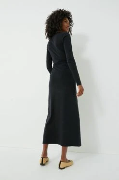 Black Wiley Dress -Urban Motion REPs63L40ouT9AKs0LdmzGqLxjMlzKca 1