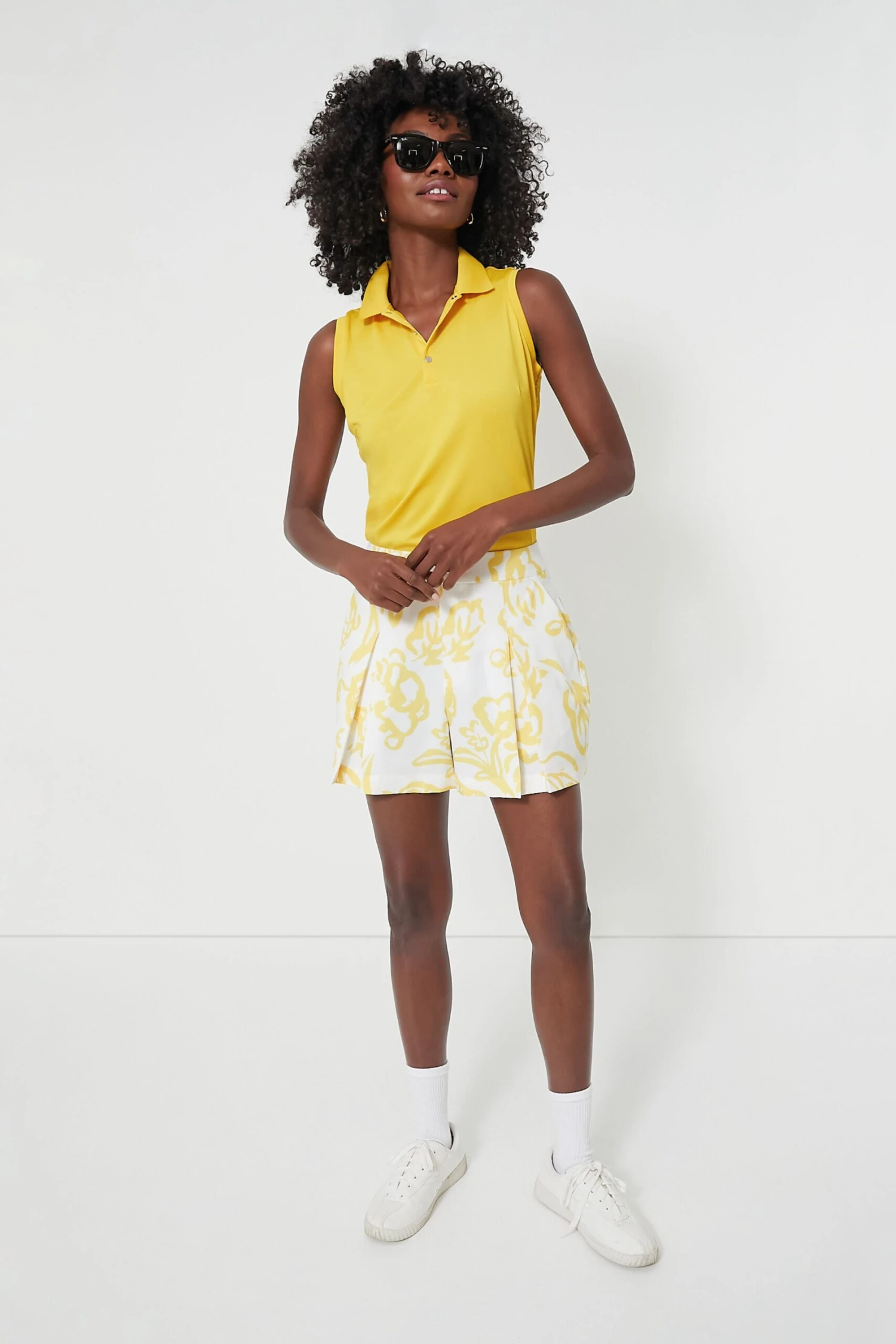 Poly Stretch Wide Leg Pleated Short 4 Poly Stretch Wide Leg Pleated Short - Image 2