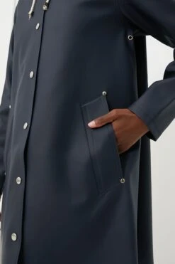 Stutterheim Navy Mosebacke Raincoat -Urban Motion WfN6Mp7bN5HN4LeXmQ09sVFRZXVknjsp 1
