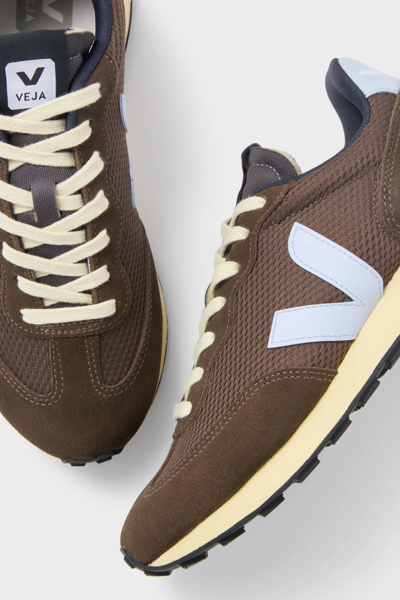 Veja Eagle Swan Rio Branco II Sneakers 7 Veja Eagle Swan Rio Branco II Sneakers - Image 5