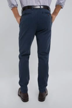 Blue Nights Coastline Chino -Urban Motion ZgzYPxGEb7tLoNnHS3BpDDwCfzbPQSVW 1