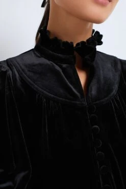 Black Velvet Selena Blouse 12 Black Velvet Selena Blouse -Urban Motion icaI0rO6YsRMOPforDEtsAS1bIsKF1Dl 1
