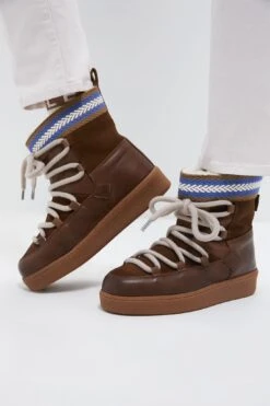 Brown Cosmos Leather Wool-Lined Boots -Urban Motion jxVAUXn3AFllojxWVuJgGMqWSrIS8D9Z 1