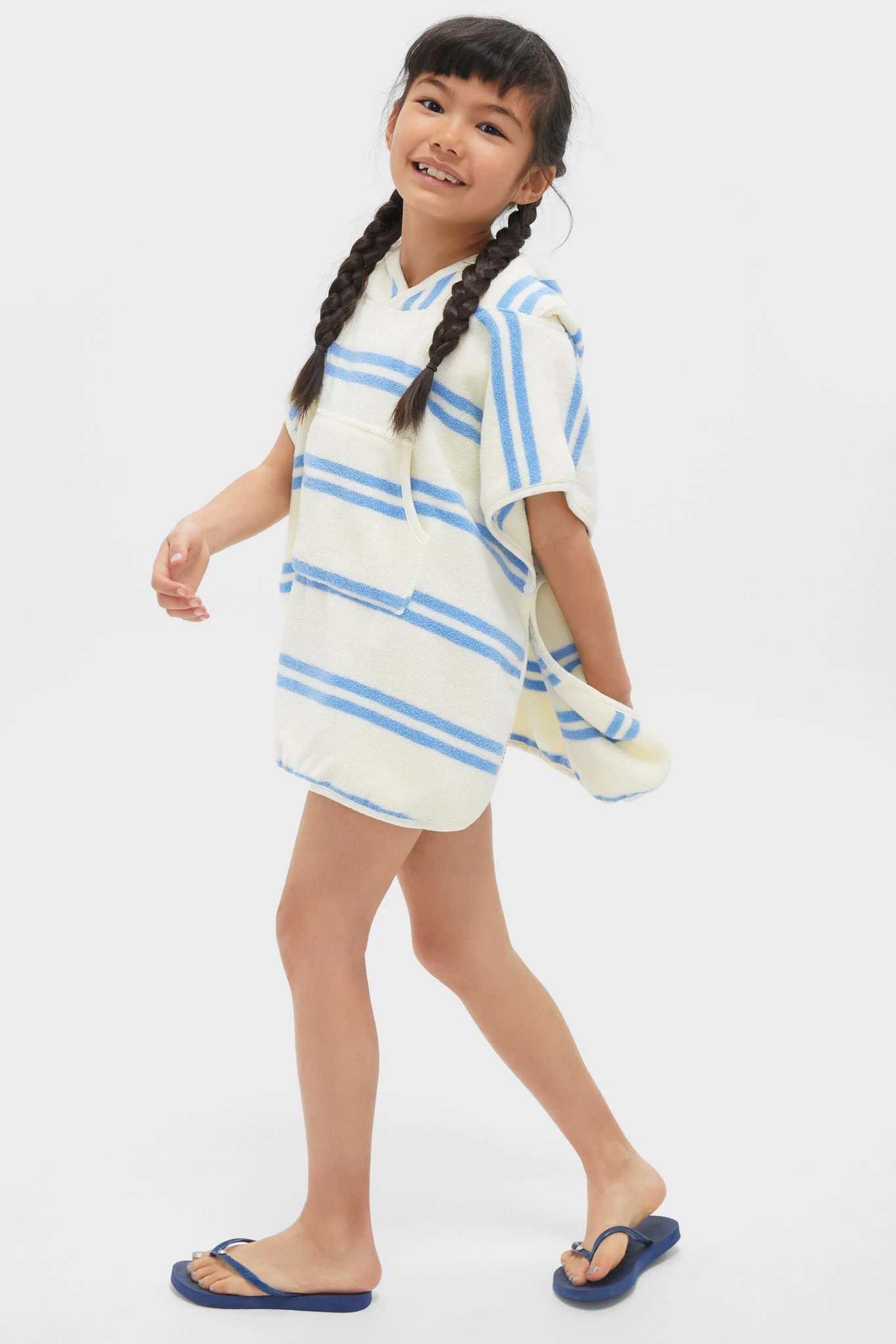 SunnyLife Kids Sid The Seagull Hooded Towel 4 SunnyLife Kids Sid The Seagull Hooded Towel - Image 2