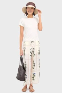 Brown Clematis Sun Hat -Urban Motion ptK91WOzUI8S7rSe67EAY8IJMJpKkXDo 1