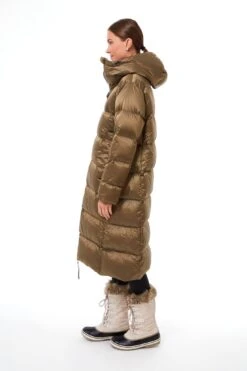 Varley Brushed Olive Metallic Payton Puffer Coat -Urban Motion uhUb4lVpLpqJw8g2mBbVHhIVSi2MSGdx 1