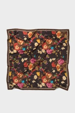 Baroque Floral Large Scarf -Urban Motion uhd72lkTkCNL0XTnYmbCCIgSoSSffNW3 1