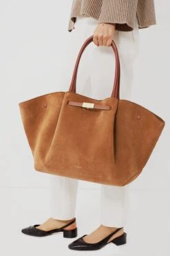 Tan Suede New York Bag -Urban Motion wG4WfMc4BDdnkAL7NzdSIkKTsPxzStSD 1